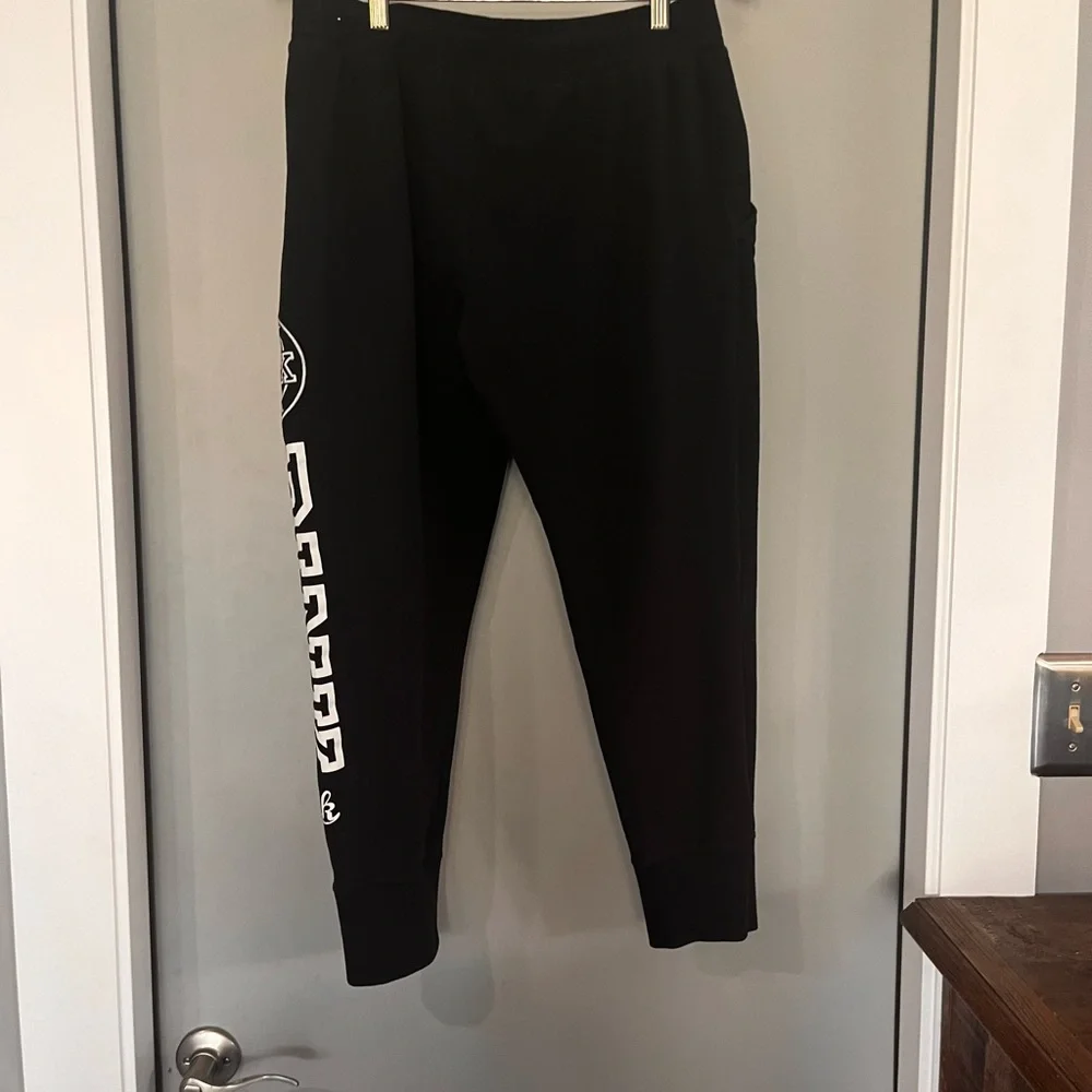 VS pink joggers - Picture 3 of 8